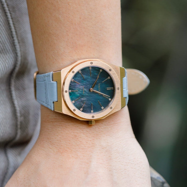 Signature - 36mm image 1