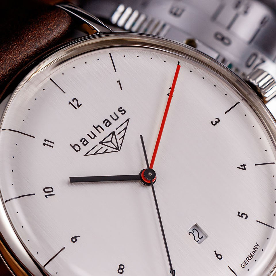 BAUHAUS Men's Quartz Date Series Leather Strap Watch 21401