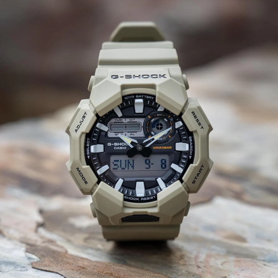 CASIO Men's G-SHOCK Watch GA-010-5AER