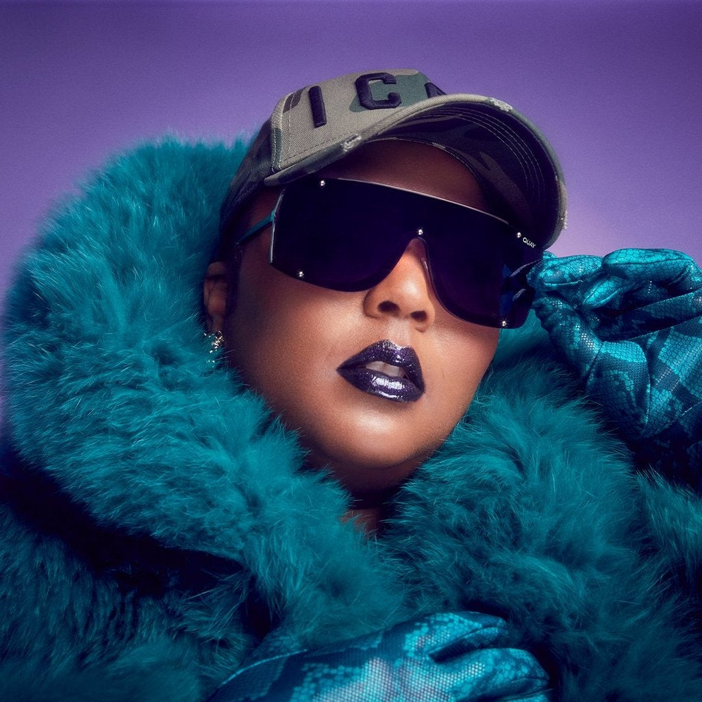 QUAY HOLD FOR APPLAUS Sunglasses
