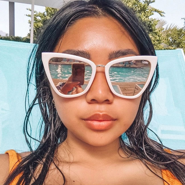 QUAY REINA Sunglasses